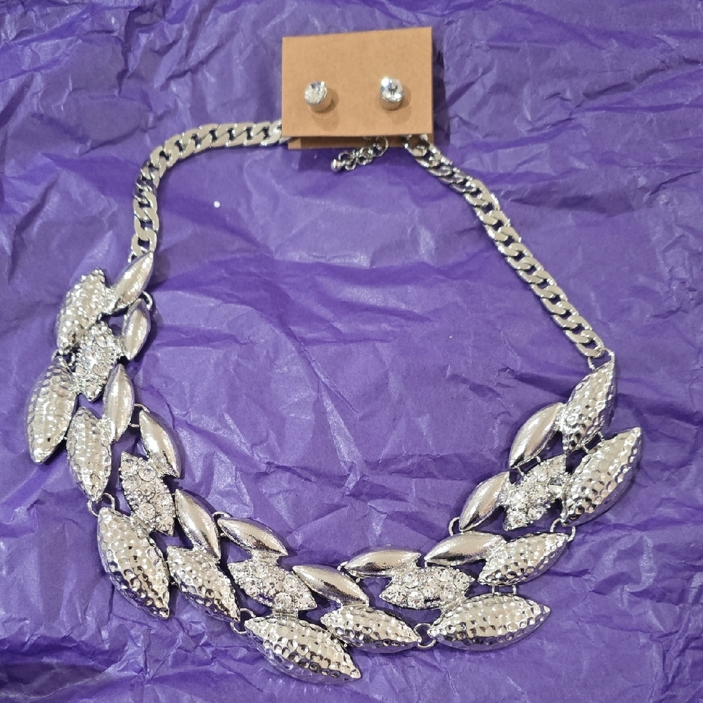 Fashion Jewelry Silver Leaf Necklace Set